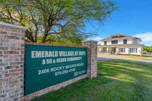 Emerald-Village-Hope 01